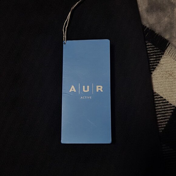 L | AUR Golf | Short Sleeved Polo Shirt - Picture 3 of 10